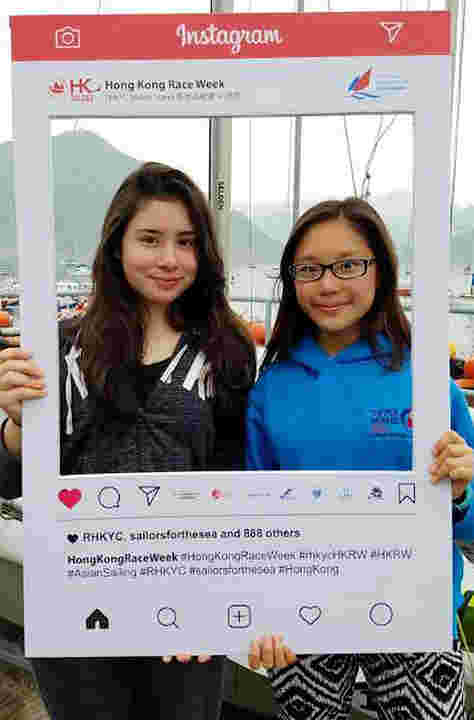 兩名RS Feva級帆船選手陳諾賢和Katie賽後合照.jpg